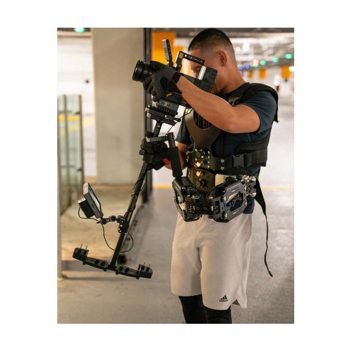 DJI RS 3 Pro Combo Gimbal Stabilizzatore per fotocamera fino a 4.5Kg DJI RS 3 Pro Combo Gimbal Stabilizzatore per fotocamera fino a 4.5Kg